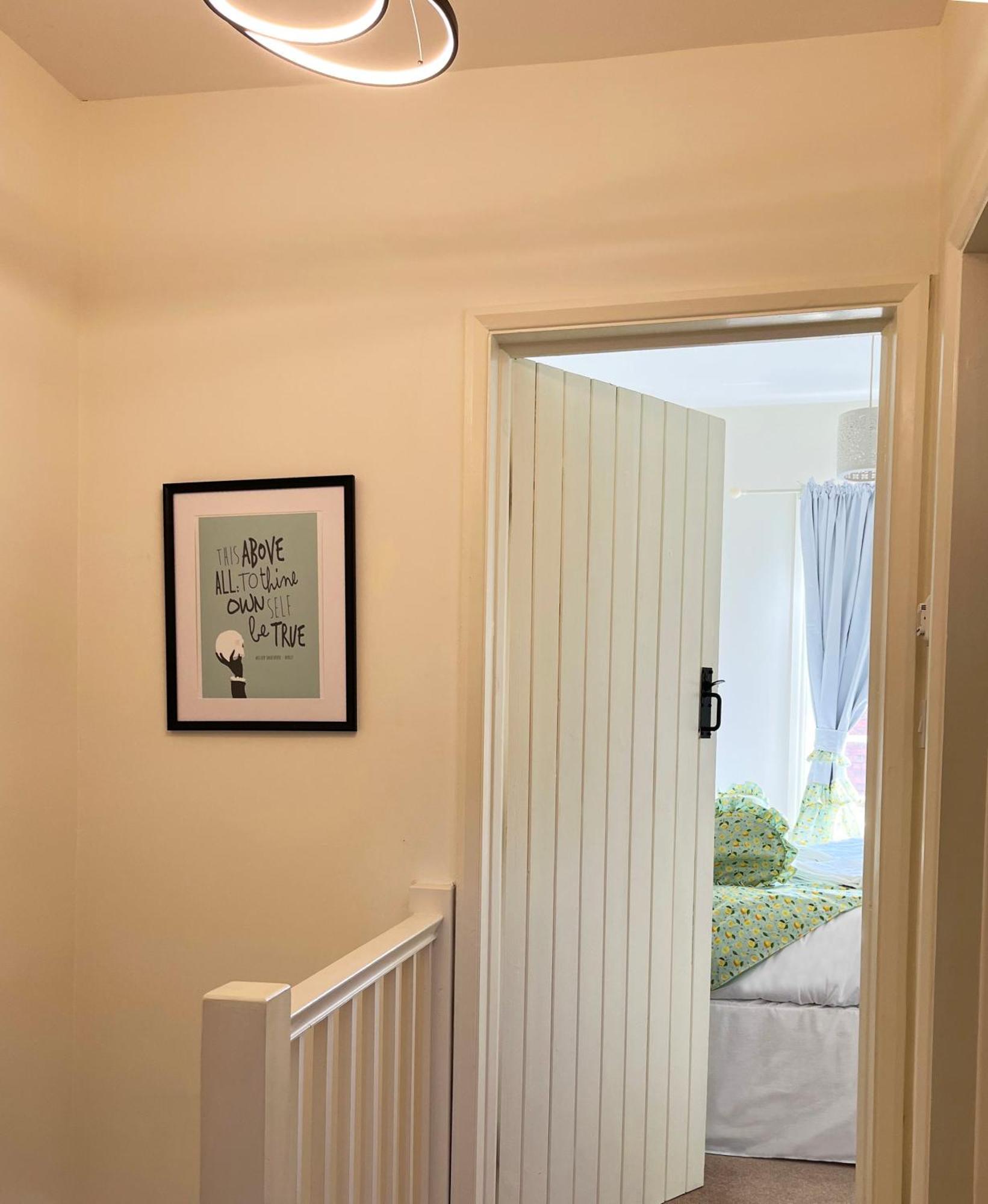 Traditional 2 Bedroom Cottage 스트렛포드-어폰-에이본 외부 사진